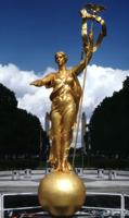 COMMONWEALTH STATUE