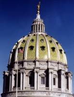 COMMONWEALTH STATUE ATOP CAPITOL DOME